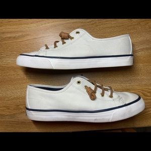 Sperry Sneaker